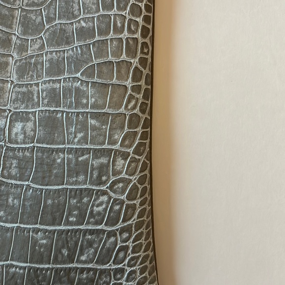 NEW Leather cell phone crossbody/pouch - Picture 7 of 12